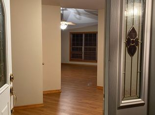 824 Lakewood Dr, Monett, MO 65708