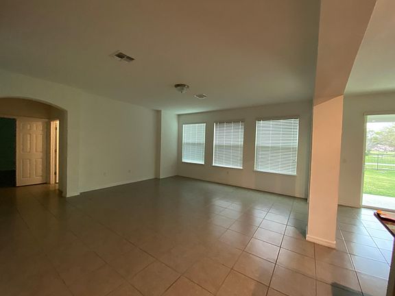 5th image of 1707 Fullers Oak Loop