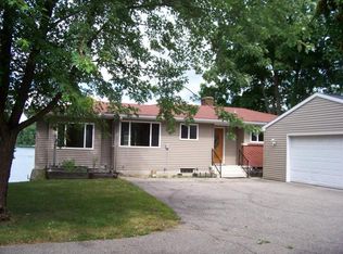 137 Forteen Mile Rd NE, Sparta, MI 49345