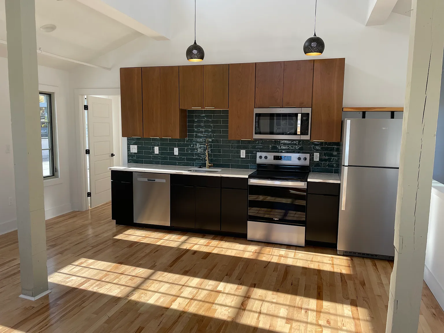 723 Jefferson St. — Photo 2