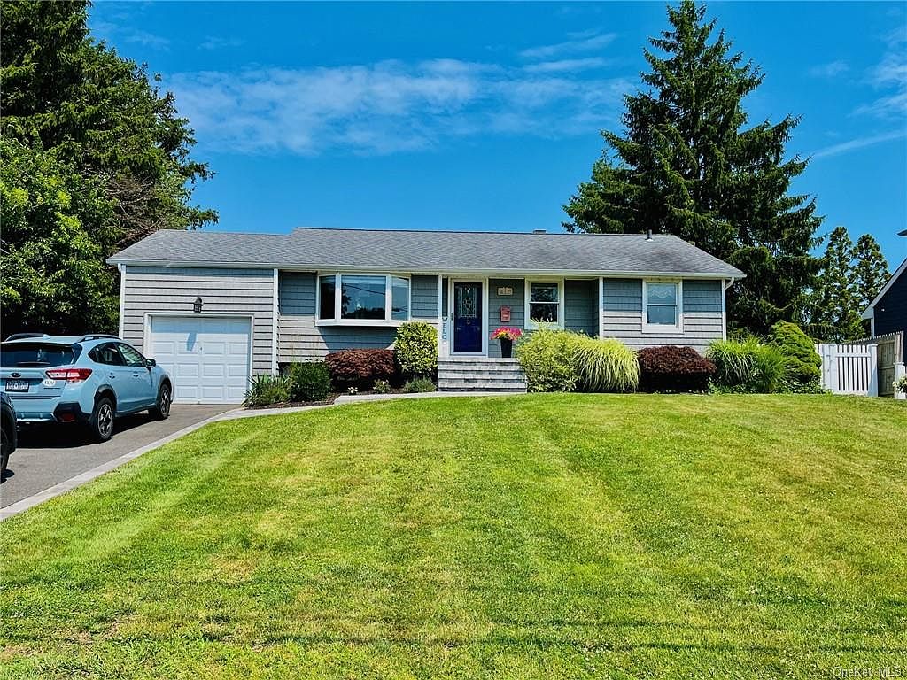 80 Udalia Court, West Islip, NY 11795 Zillow