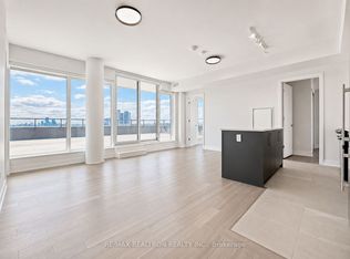 664 Spadina Ave #1001, Toronto, ON M5S 2H8