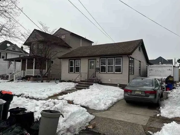 77 Lane Ave, Gloucester City, NJ 08030