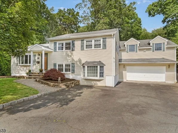 63 Edgewood Dr, Florham Park Boro, NJ 07932