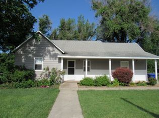 810 Sycamore Pl, McPherson, KS 67460