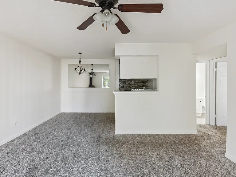 Overlook Apartments — Photo 41