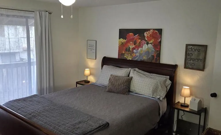 1309 Maple Leaf Ct — Photo 35