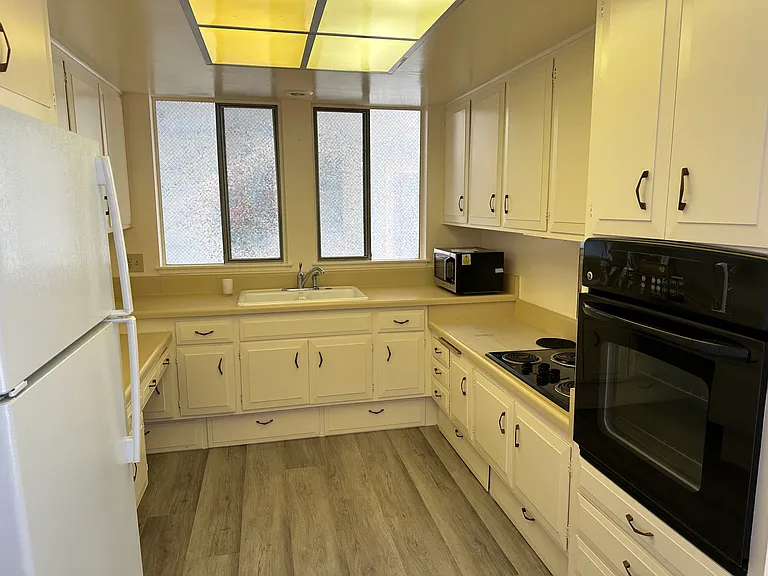 269 Avenida Sevilla #C — Photo 6