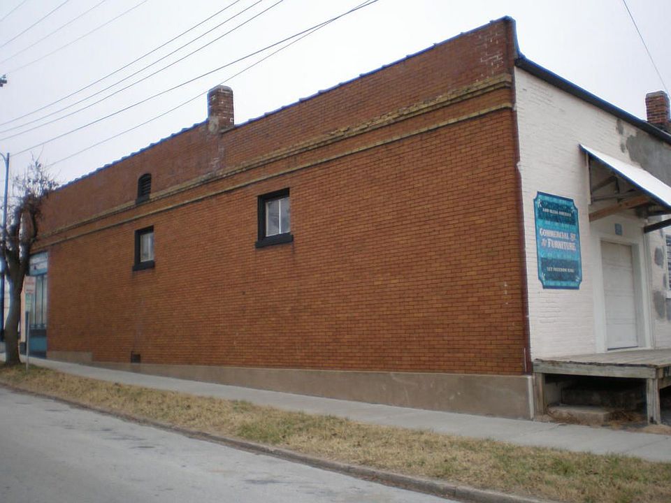 2nd image of 430 W Commercial St