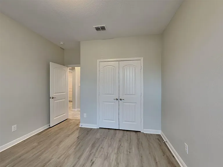 9329 Belle River Trl — Photo 10