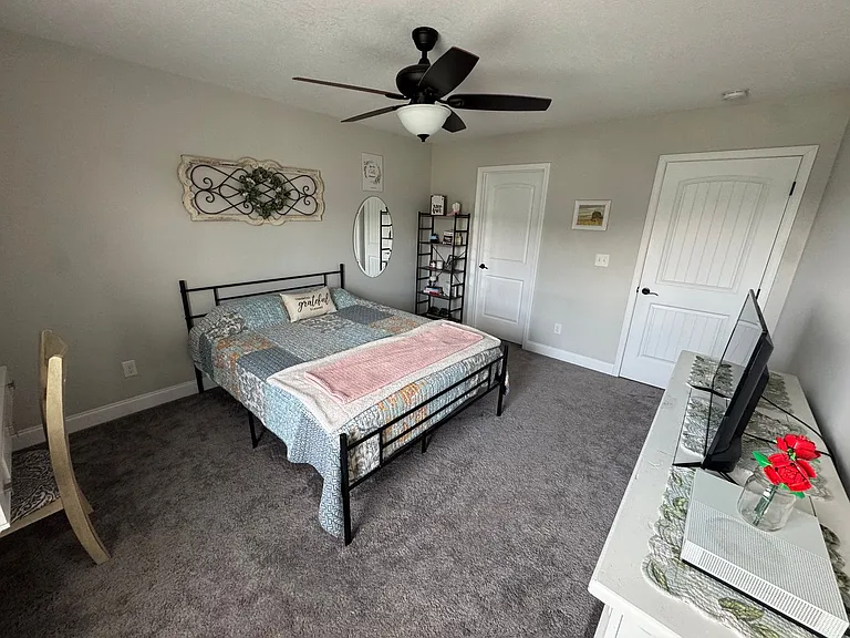 104 Deerberry Ln — Photo 15