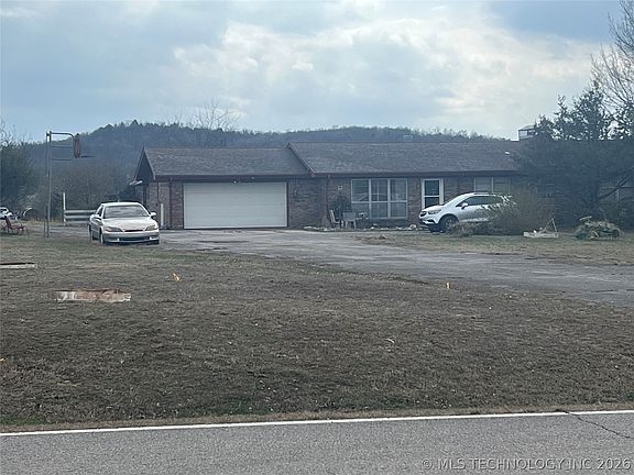 2nd image of 19512 E 595th Rd