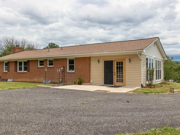 10139 Chinkapin Dr, Harrisonburg, VA 22802