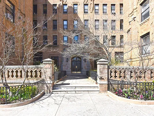 Sold by Keller Williams Realty Empire | media 8