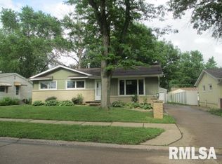 3602 37th St, Moline, IL 61265