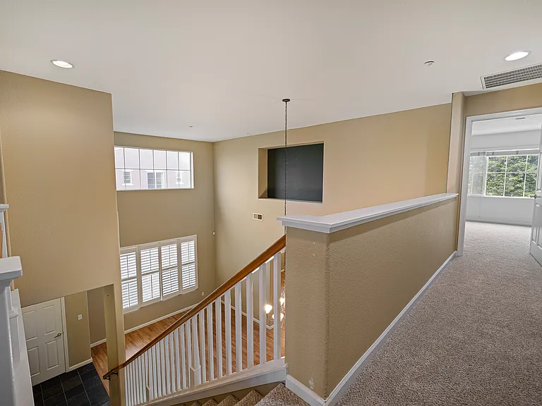 729 Copperfield Ct — Photo 30