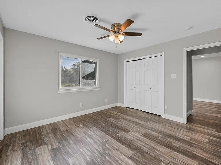 5421 Greenwood Way — Photo 24
