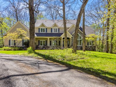 10139 Augusta Valley Ct SE, Ada, MI, 49301