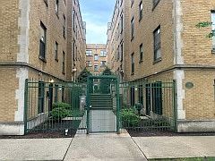 1st image of 7211 S Yates Blvd APT 3A
