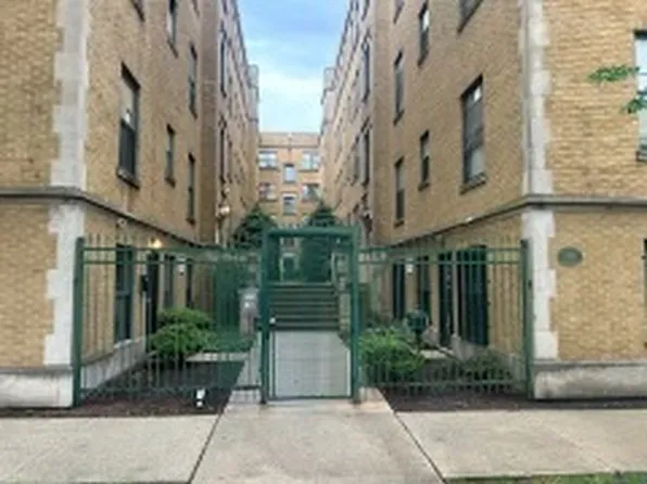 7211 S Yates Blvd APT 3A, Chicago, IL 60649