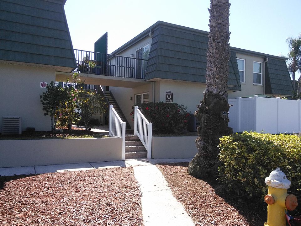 Easy access and parking, with spacious back lawn areas.