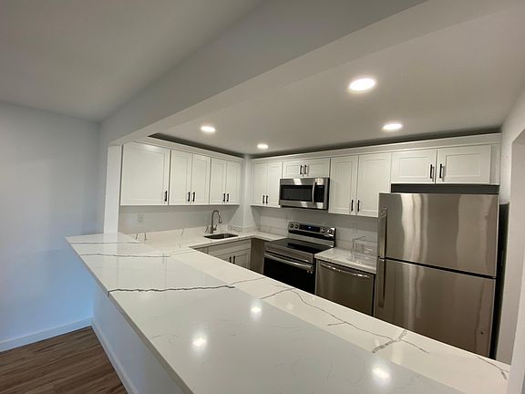 2nd image of 5006 110th Avenue Ct E