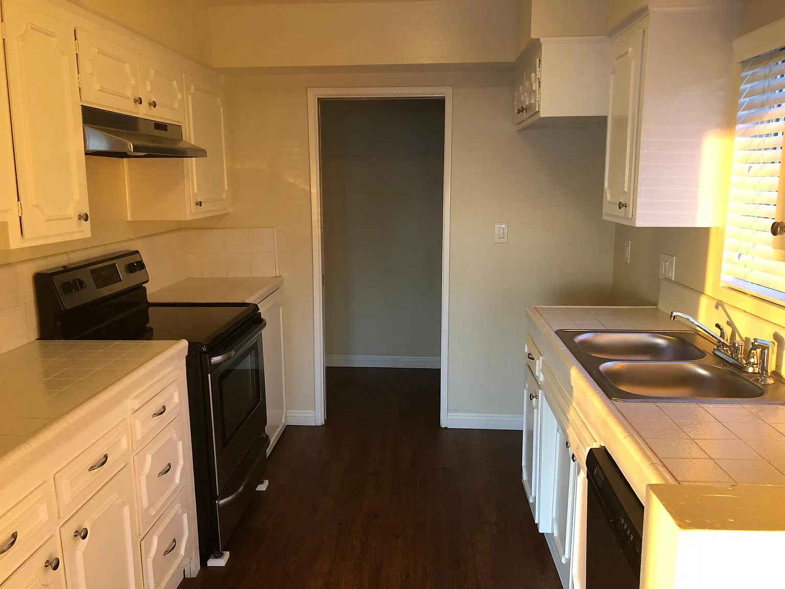 3515 E Ocean Blvd — Photo 4