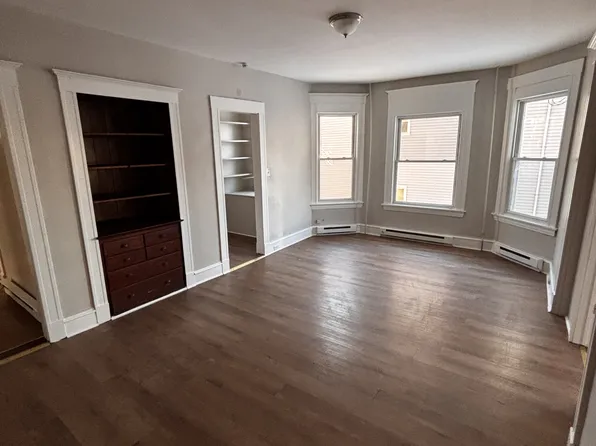 89 -91 Ridgewood St - 1st fl, 91 Ridgewood St, Waterbury, CT 06710