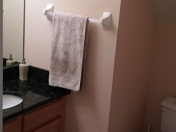 3rd image of 143 Owenshire Cir