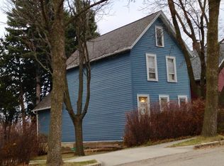 545 Lowell St, Dubuque, IA 52001