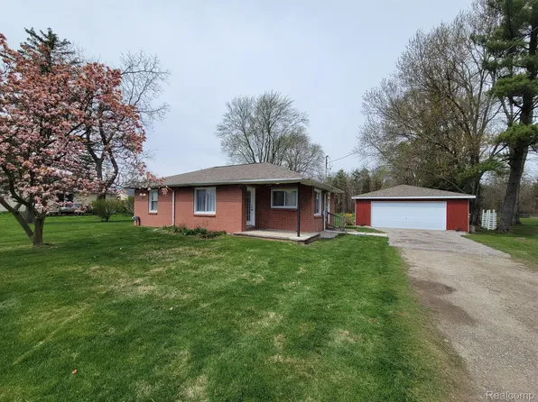 3106 W Wilson Rd, Clio, MI 48420