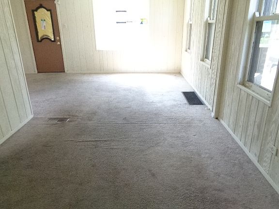 4th image of 4858 W 96th Pl