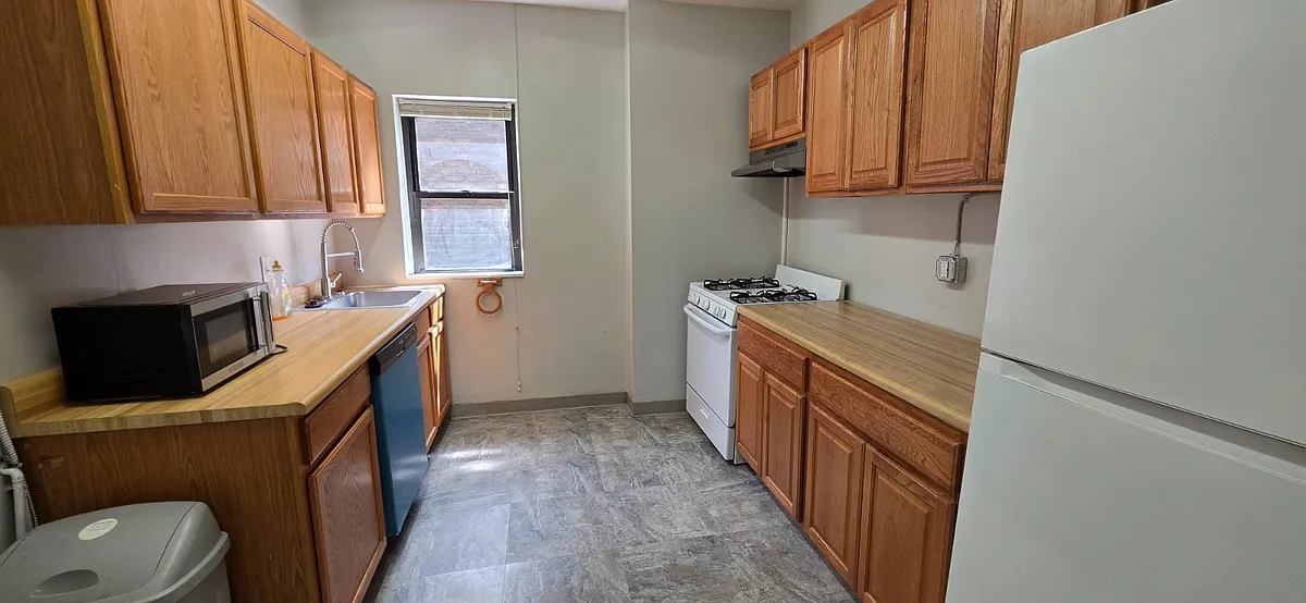 Building Photo - 2121 Murray Ave #2