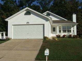 1037 Providence Pointe Dr, Wentzville, MO 63385