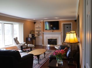 831 N Liberty Rd, Grove City, PA