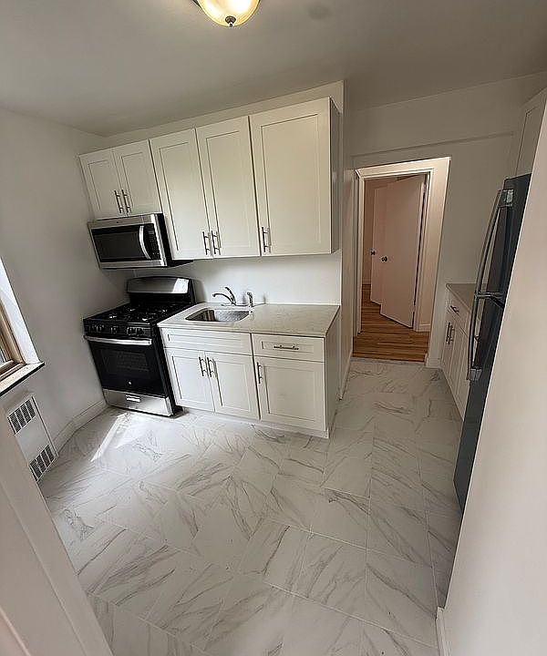 1st image of 6725 Clyde St APT 5D