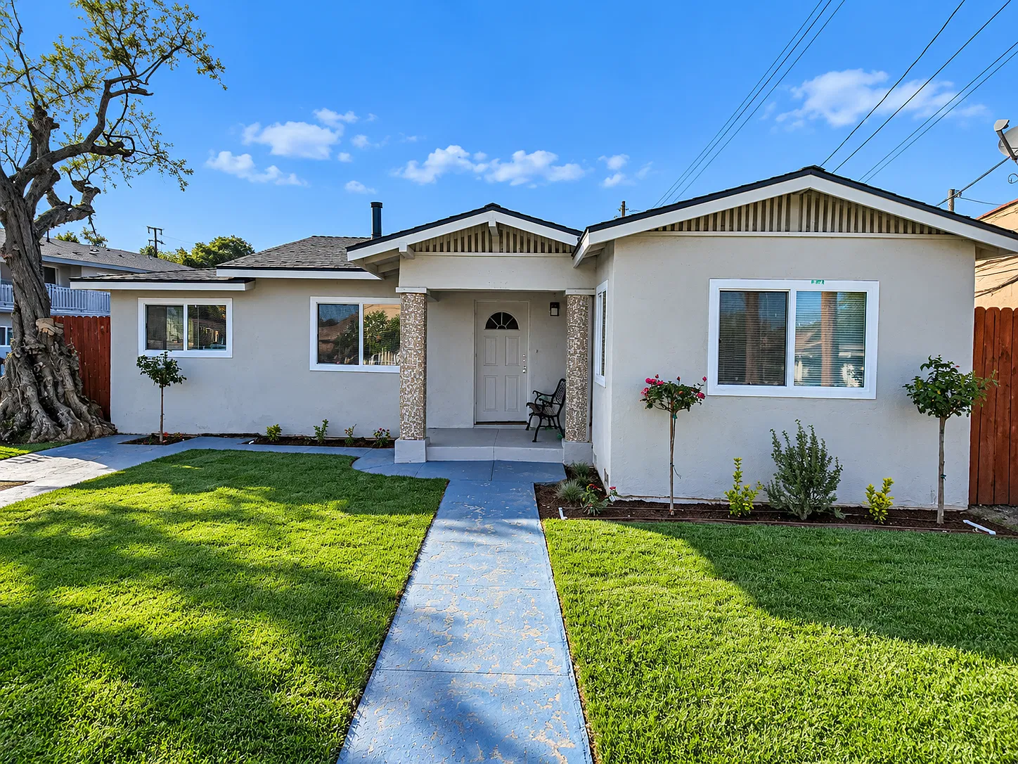 5 bed, 1900 sqft, $4,495 — Photo 4