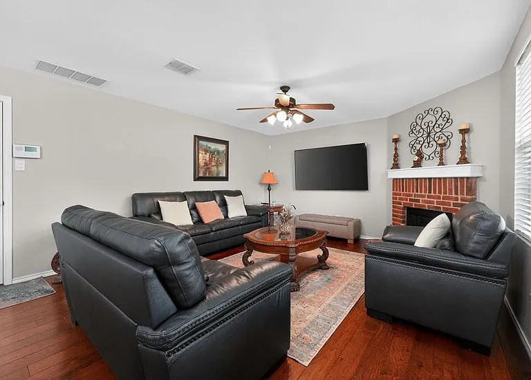 9601 Euclid Dr — Photo 8