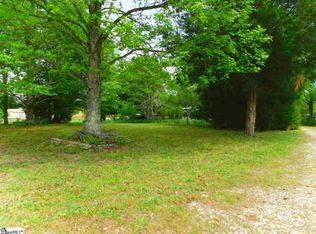 421 Happy Valley Rd, Fountain Inn, SC 29644