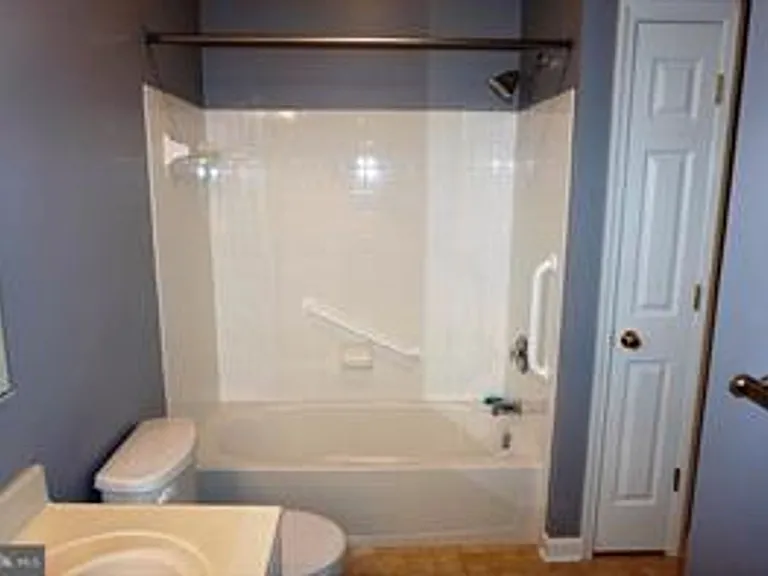 305 Willrich Cir #B — Photo 17