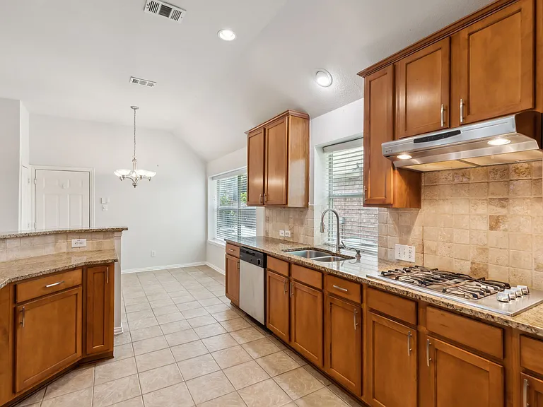 8447 Firewheel Ln — Photo 7