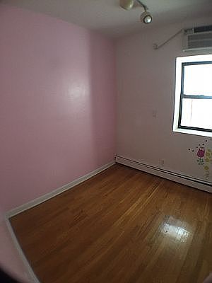 3rd image of 34 E 64th St APT 4