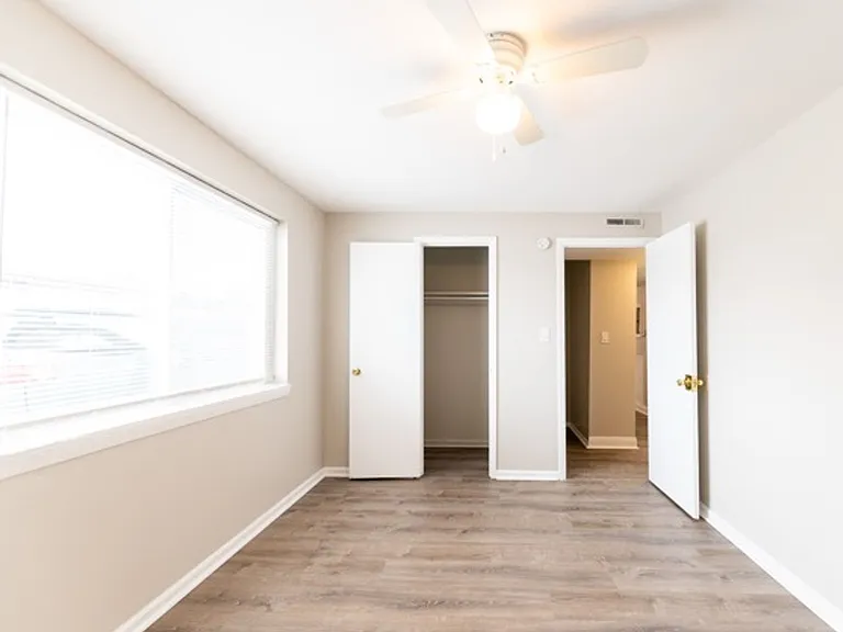 Eagle's Nest Apartments — Photo 37