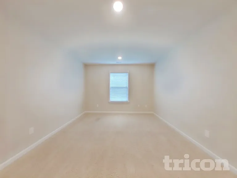 83 Leyland Ct — Photo 15