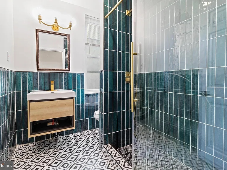 1602 S Broad St #3 — Photo 9