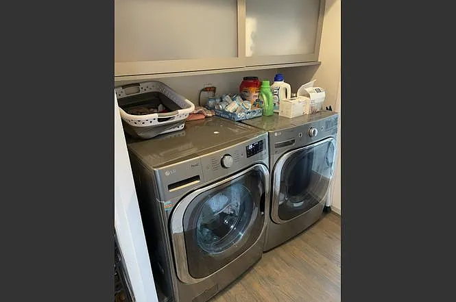 541 Gravilla Pl — Photo 9