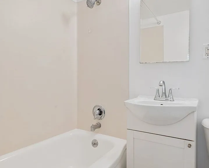 Melbourne Apartments — Photo 32