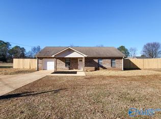 16681 Hampton Ln, Athens, AL 35611