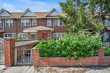 147-31 Hoover Avenue