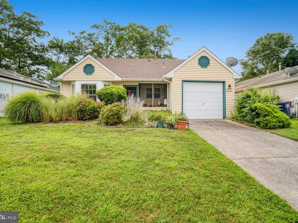 226 Danbury Dr, Little Egg Harbor, NJ 08087